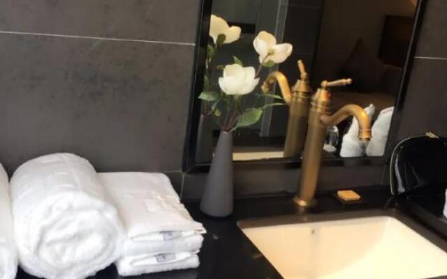 Huali Hotel (Creative Park Store)