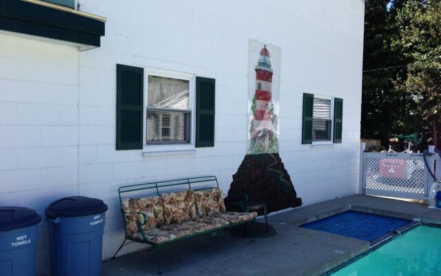 Crosswinds Motel & Cottages