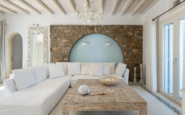 Etesians Suites & Villas