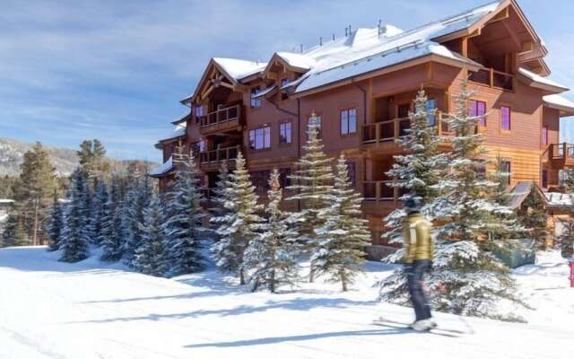 Mountain Thunder Lodge 3 Bedroom Vacation Rental in Breckenridge With Access to a Hot Tub Just Two Blocks From Main Street