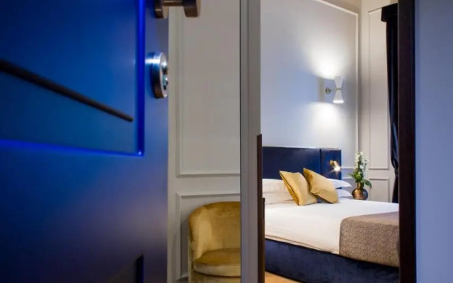 Tree Charme Parliament Suites