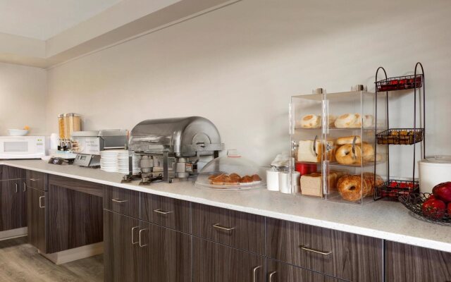 Travelodge Suites by Wyndham New Glasgow