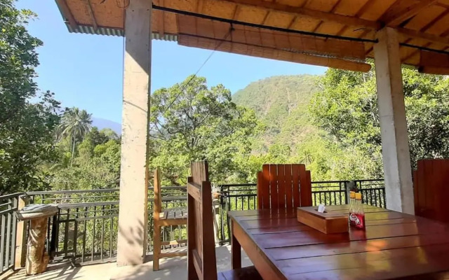 Sugi Gede Homestay