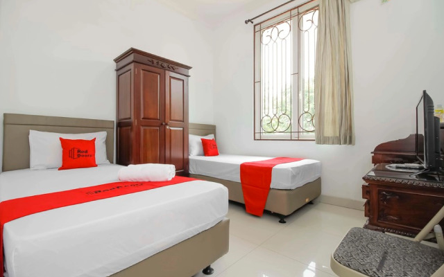 RedDoorz @ Permata Sari Karawaci