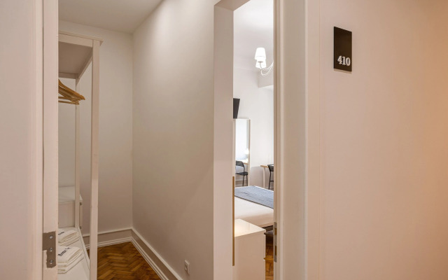 Home Out Rooms & Apartments