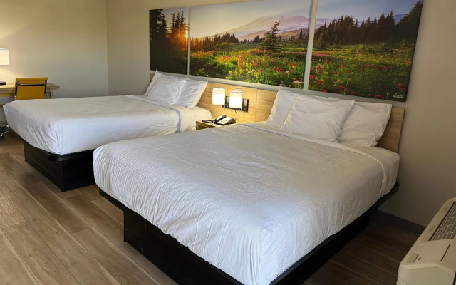 Days Inn by Wyndham Reno Hotel