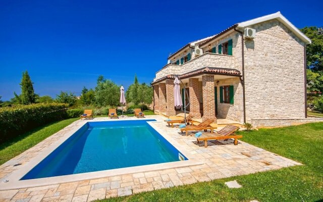 Villa Mila