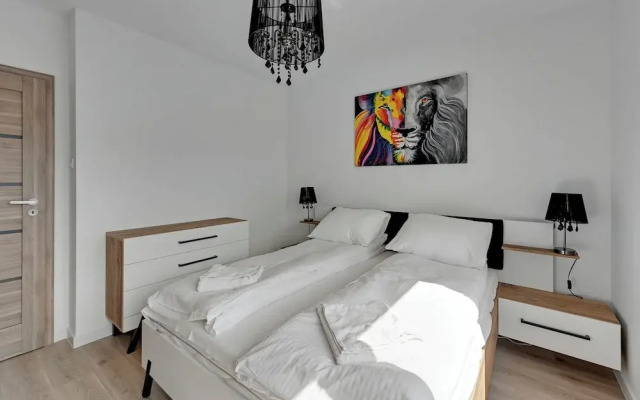 Chylońska 100 by Grand Apartments