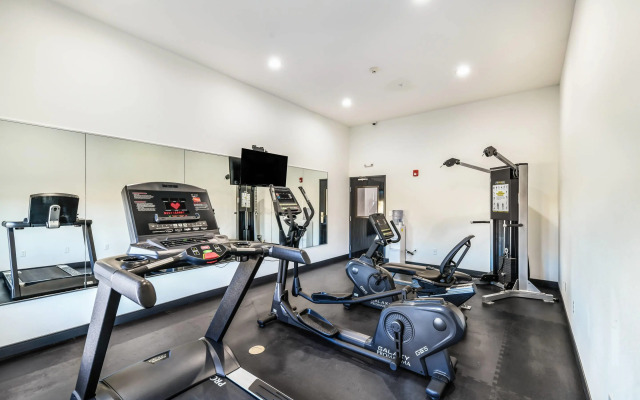 Hy-Lo Hotel, an Ascend Collection Hotel