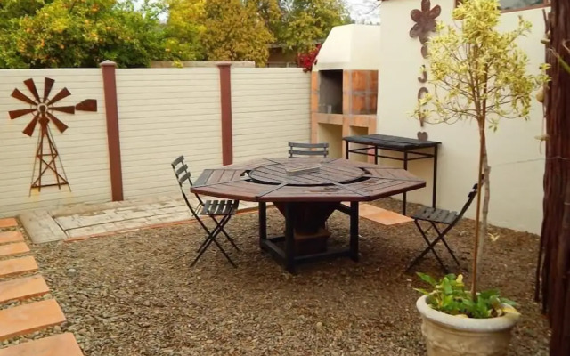 Oak Rest Guesthouse