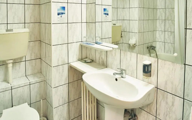 Отель Continental Drobeta Turnu Severin