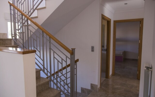 Villa Alqueries