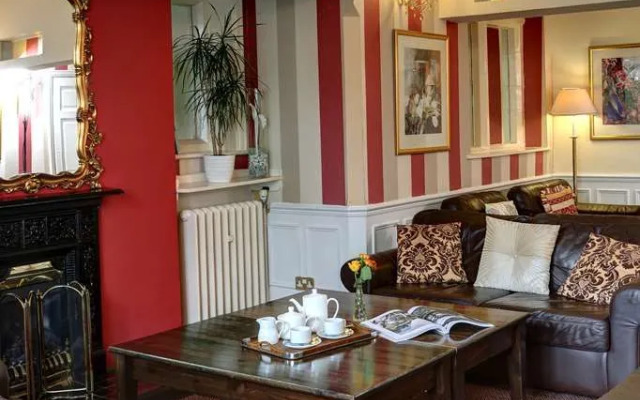 Best Western Broadfield Park