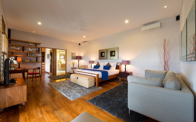 Villa 3br -100m to Kudetaseminyak Beach