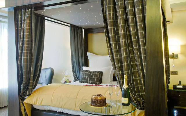 Montcalm Mayfair, Autograph Collection