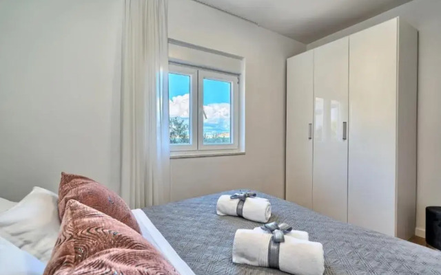 Apartment Aniva - 50 m From the sea