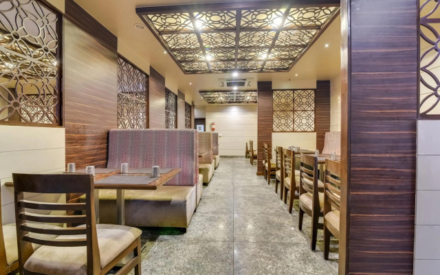 Palette - Sign Regency Hotel