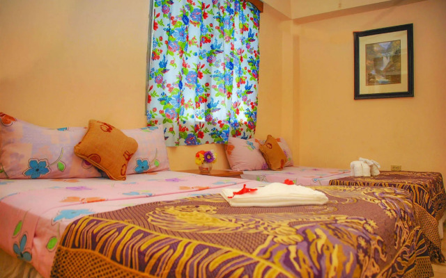 Chaleanor Hotel