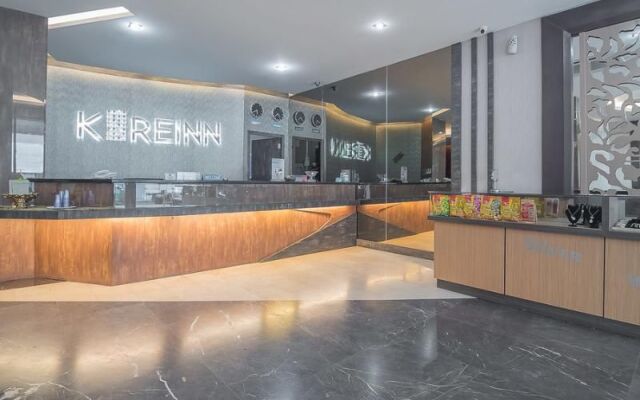 RedDoorz Plus near Harbour Bay Mall Batam