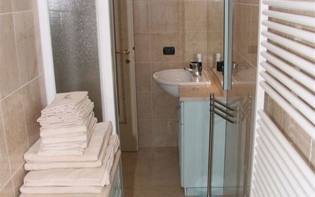 Villa Crella Apartments