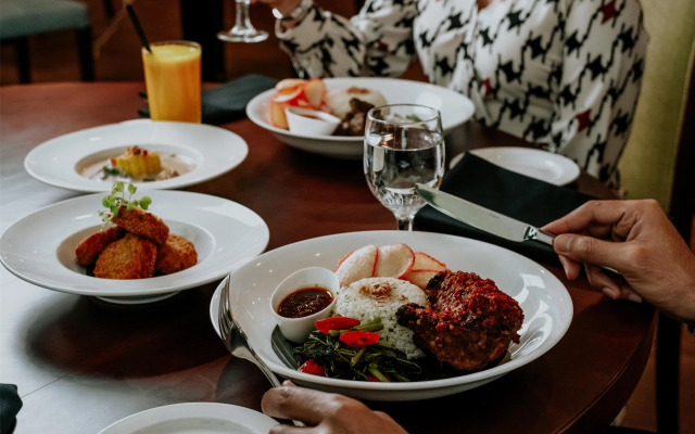 Radisson Hotel Brunei Darussalam