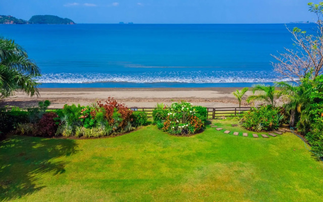 Beachfront Potrero Nice 7-br Villa Chef Included - Casa Royal