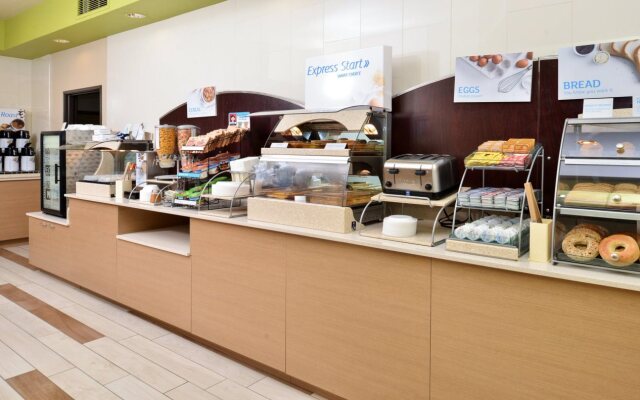 Holiday Inn Express Bernalillo by IHG