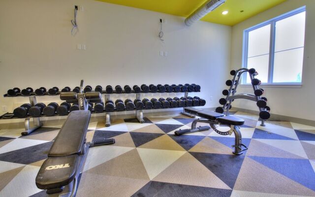 Steelyard Apartment