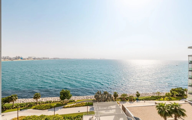 DHH Bluewater Island Building 2 Sea View