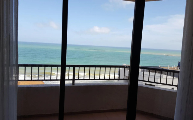 5-7-D Crescat Apartment