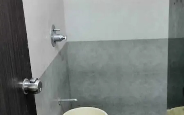 OYO 22020 Hotel Shakti