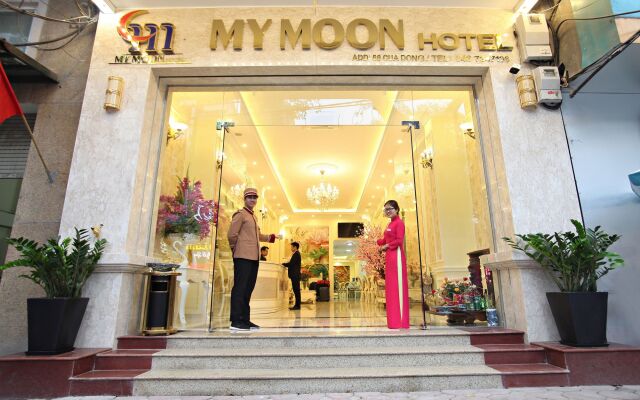 My Moon Hotel