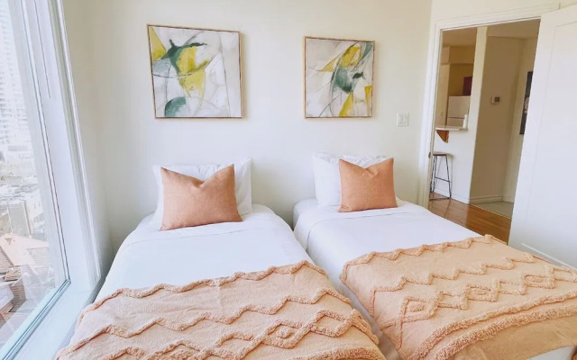 Sunset Oasis Kelowna