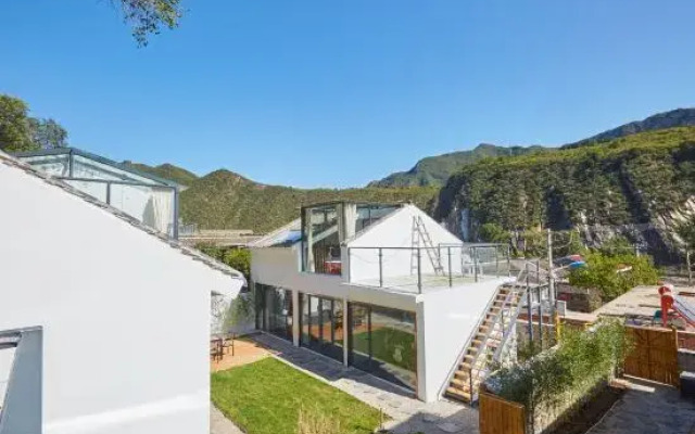 Banshan Banshui Guesthouse