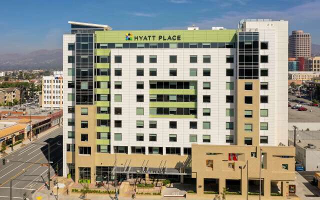 Hyatt Place Glendale / Los Angeles