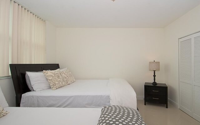 The Hotel House - One Broadway