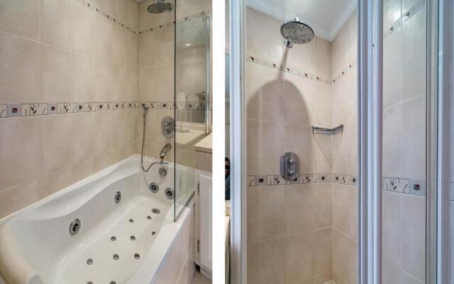 CB1- Sweet flat, shared pool in perfect location