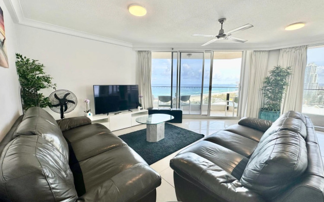 ULTIQA Beach Haven At Broadbeach