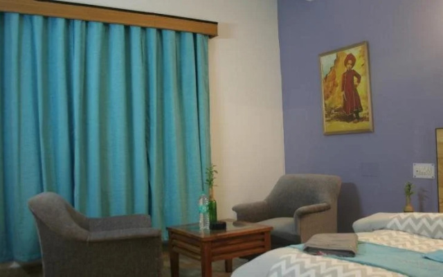 Hotel Royal Home Touch