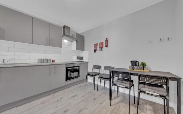 Cozy Serviced Ensuite In West Drayton London TW7