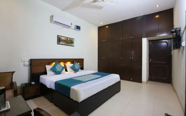 Shradha Guest House by OYO Rooms