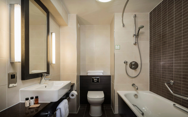 Holiday Inn London Gatwick - Worth by IHG
