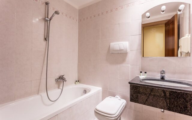 Raeli Hotel Floridia