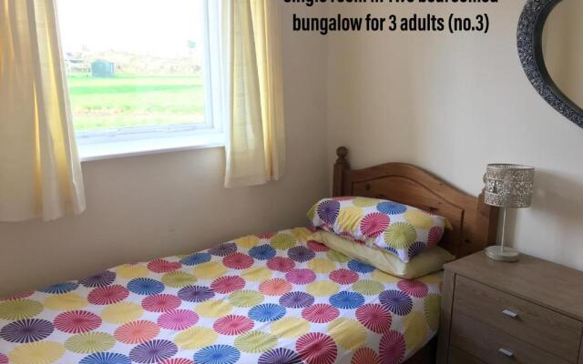 Court Farm Holiday Bungalows Ltd