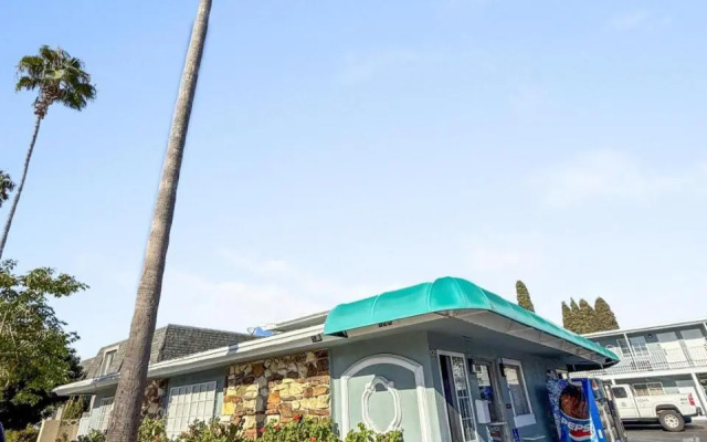 Super 7 Motel