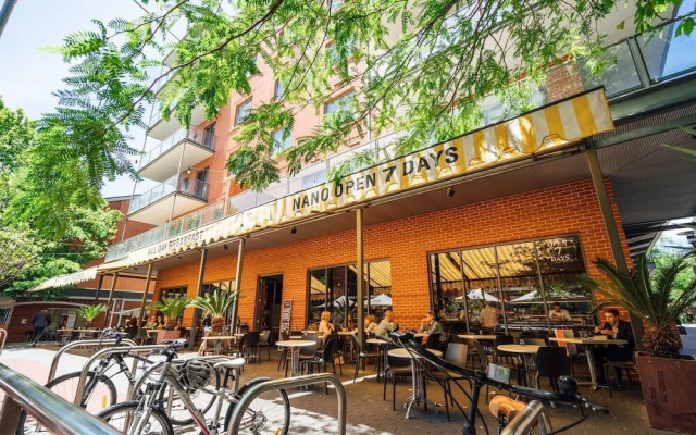 Tropicana on Bent - WiFi - Nespresso Heart of East End