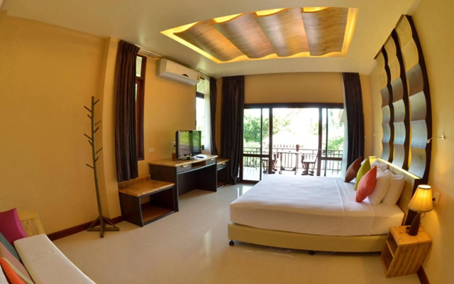 Palm Leaf Resort