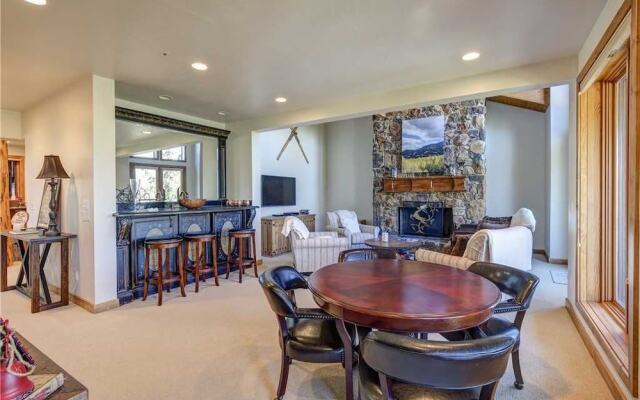 Aspen Hollow #3 5 Bedroom Townhouse