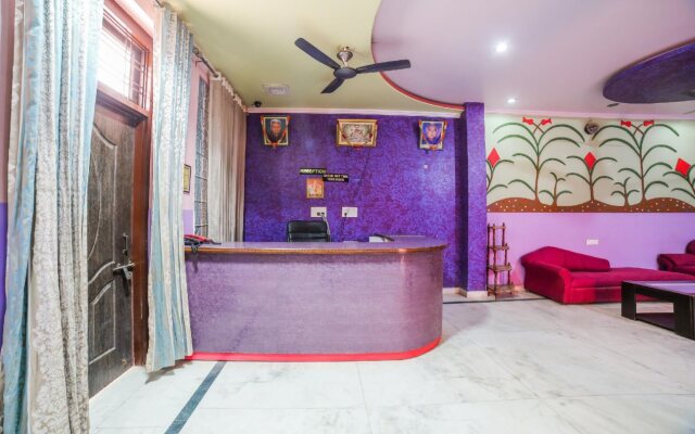 OYO 22941 Hotel D Square