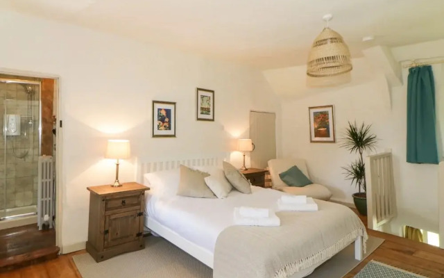 The Hideaway at Burrow Hill